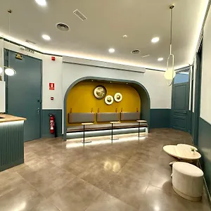 hip-karma-hostel.catalonia-hotels.com/