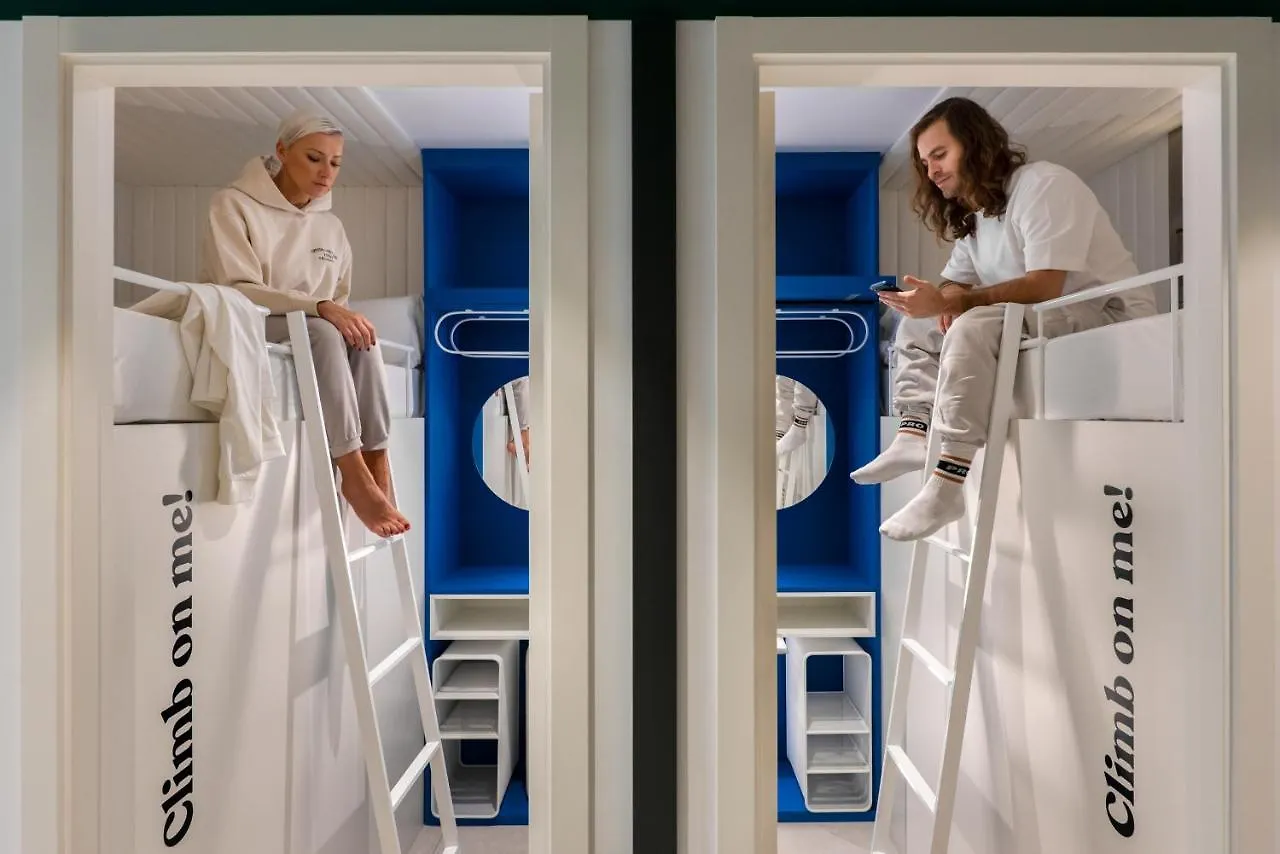 Coeo Pod Hostel Beatas Malaga