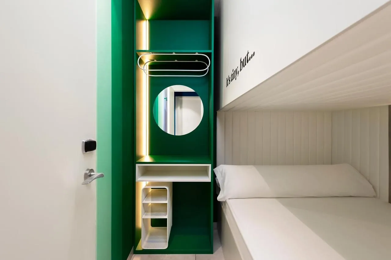 Coeo Pod Hostel Beatas Malaga