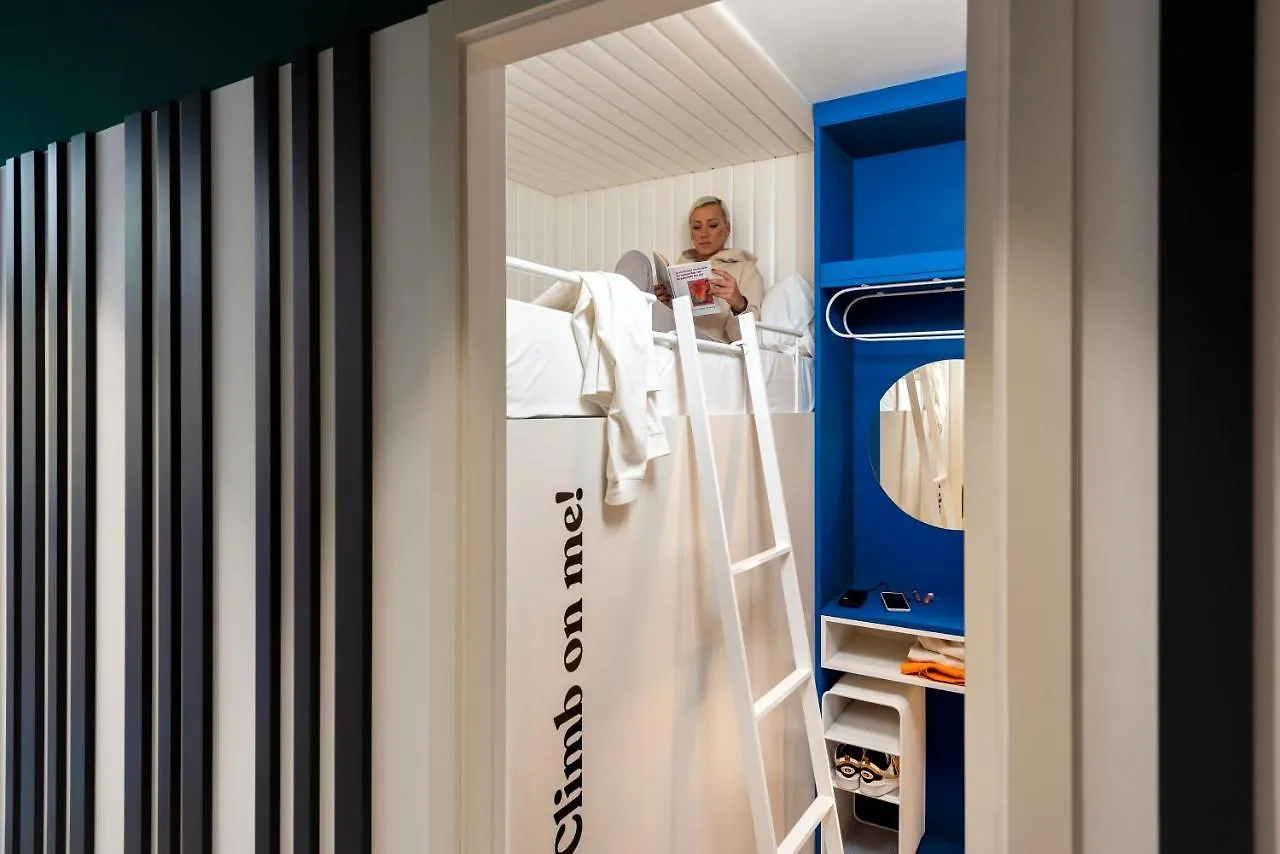 Coeo Pod Hostel Beatas Málaga